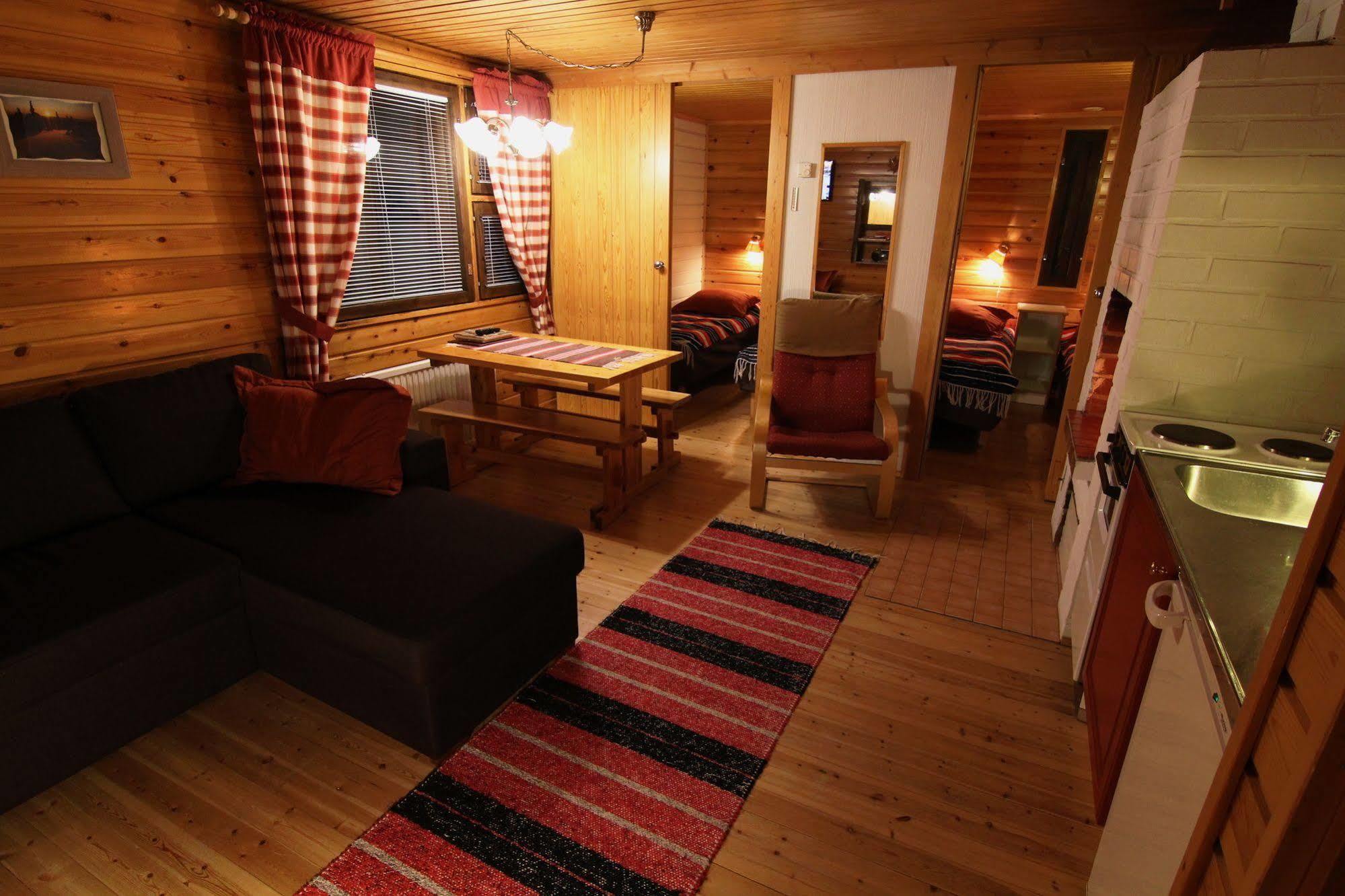 Vila Seita Moekki, Aekaeslompolo Exteriér fotografie